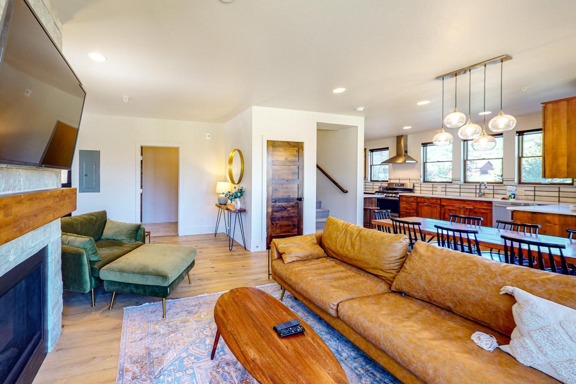 Blue River Flats Condos Силверторн Номер фото